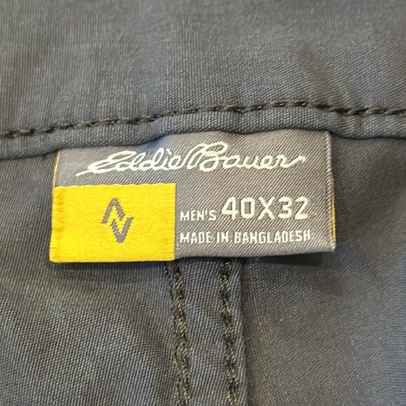 Eddie Bauer Men's Travex Horizon Guide Slim Fit Chino Pant Gray Size 40x32 - Picture 7 of 10